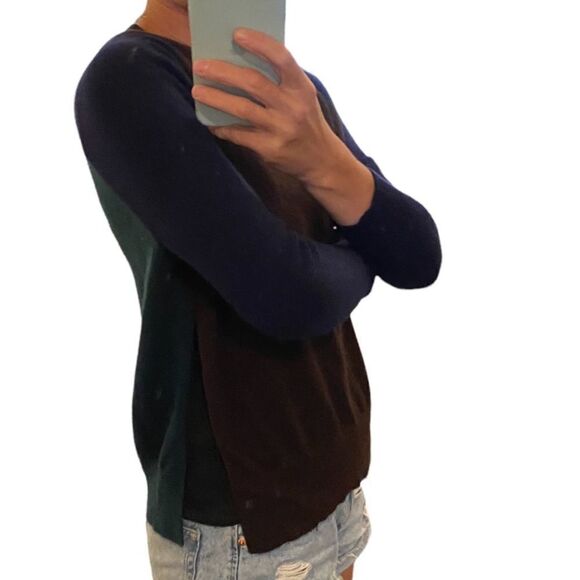 J. Crew colorblock slit cashmere sweater. Size Xs - Picture 8 of 8